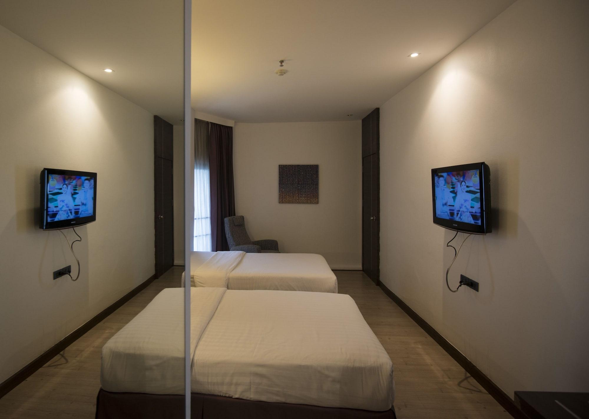 Sukhumvit Suites Hotel Бангкок Экстерьер фото